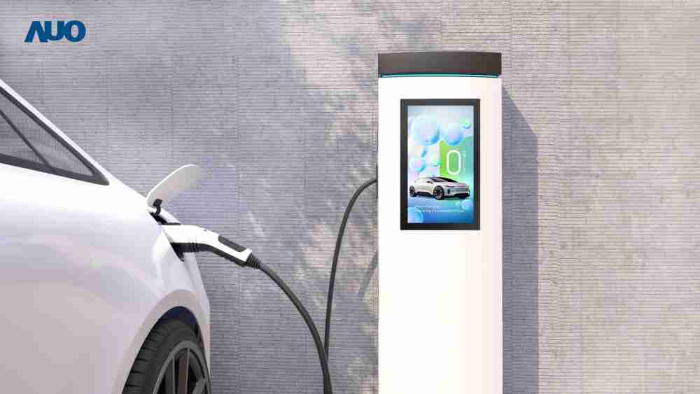 友達〝EVSE車用充電樁解決方案〞專為電動汽車充電樁設計，，，，具有高亮度、、、克服戶外艱難環境的耐溫、、耐紫外線等特性，，，，並搭載散熱性及擴充性強的高效能工業電腦，，，，可實現人機互動訴求，，如資訊顯示、、、、支付等應用