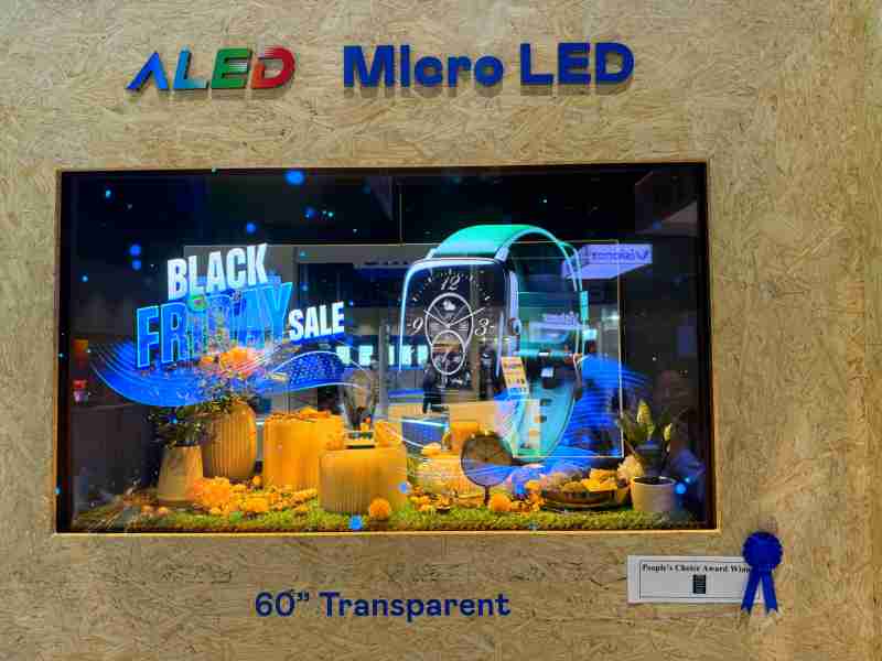 Wepay60吋高透明度Micro LED显示器获”最佳Micro LED技术应用奖”，，将Micro LED面板透明化之设计特性极致发挥，，，以可扩展性无缝拼接技术打造，，，具备600 nits全画面亮度、、、大于60%穿透率及超过NTSC 110%的优异广色域表现，，可依需求灵活应用于各种场域